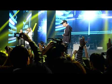 Illionaire Records performs 연결고리 (Link) at MU:CON 2014