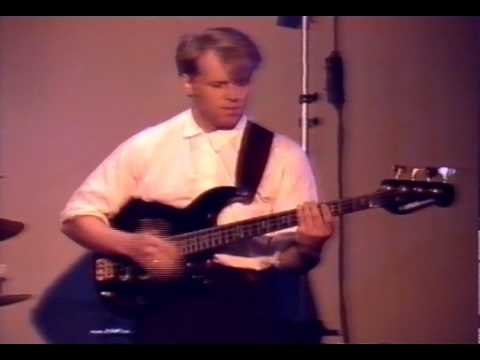 Bjorn Thoroddsen - Hot Ice (TV performance 1986)