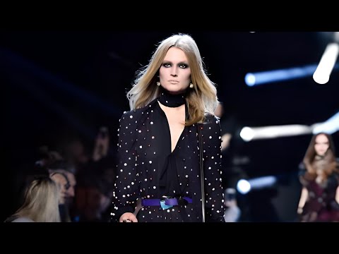 Runway Icons | Toni Garrn
