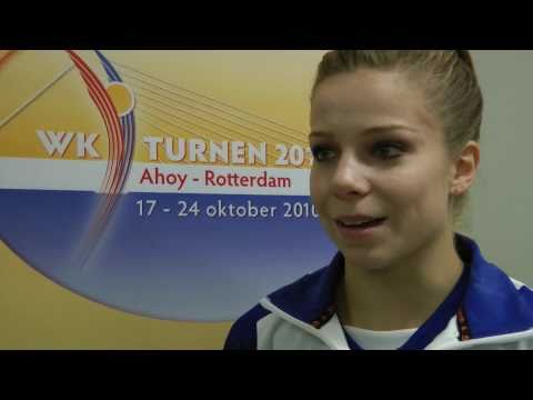 Mackenzie Caquatto Interview - After Podium Training - 2010 World Championships