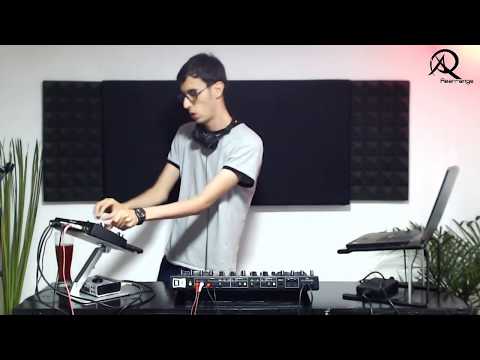 RR Sessions : Acid Flux / The Mix Of The Month 10 Special Session