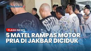 Download lagu 5 Arrogant Debt Collectors Intercept Man Commuting to Work in West Jakarta, Shrink Away When Arre... mp3
