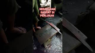 Download lagu proses pembuatan samurai dari per mobil #golok #pembuatangolok #samurai #katana #yt #viral #shorts mp3