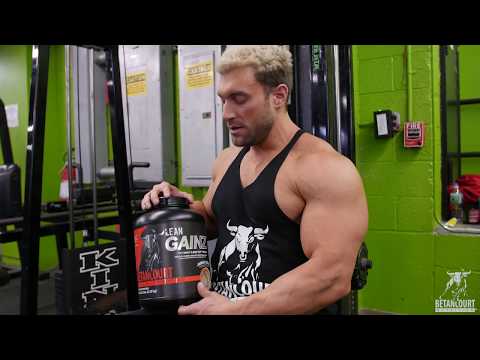 Weight gainer/meal replacement Betancourt Nutrition's...