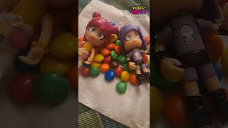 Hi Hi Puffy AmiYumi - Taffy Trouble scene recreation (Ami and Yumi eating M&amp;M&#39;s)