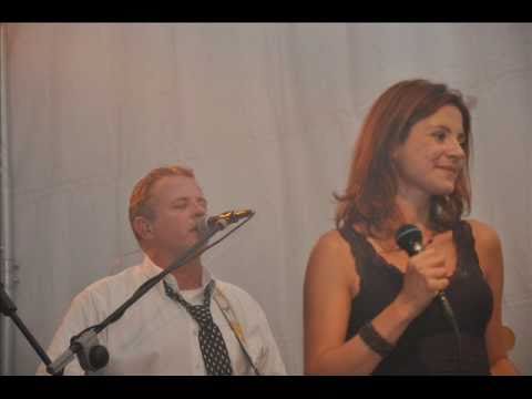 Groovemonkeys live - Sweet child of mine - Audio - Diashow