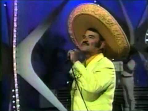 FRANCISCO EL CHARRO AVITIA TRAIGO MI 45