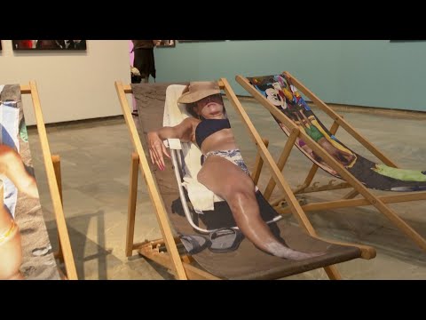 Llega a París la mirada ácida de Martin Parr: color, humor y crítica • FRANCE 24 Español