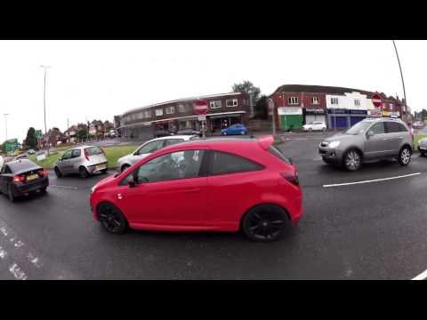 YT14 YXA - Put your phone down