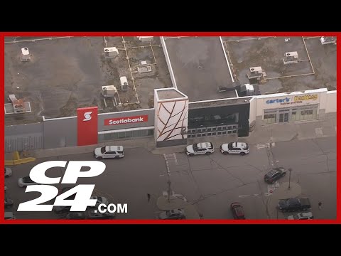 Durham police investigating smash-and-grab robbery at Pickering mall