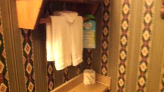 preview picture of video 'Room Walk through: Stoney Creek Inn, Rothschild, WI'