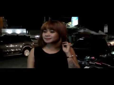 Ayu Paramita  feat Agung Pradanta - Tukang Parkir