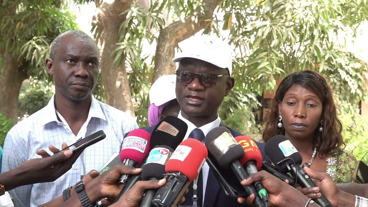 Symposium Paix définitive en Casamance Diakaye Un cas d'école - VF