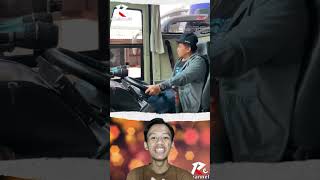 Download lagu Mengira bus yang di naiki jalan padahal yang jalan bus yang di sampingnya #youtubeshorts #reaction mp3