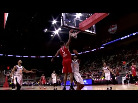 A big slam by Bruno Caboclo!