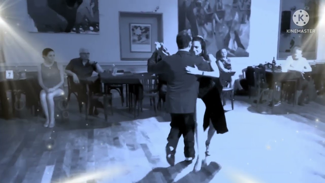 Damian Esell y Noelia Soldera.  improvisación del tema Marion,  Orquesta típica Sans Souci. año 2022