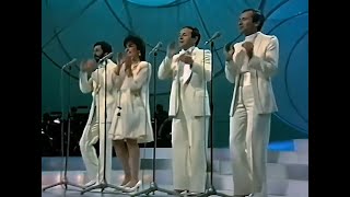 1981 Turkey Modern Folk Üçlüsü  Ayşegül  Dönme Dolap 18th place at Eurovision Song Contest