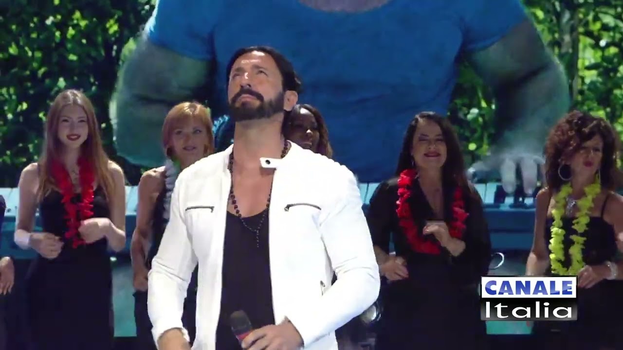 Gianluca Pannullo - BELLO BELLO BELLO (remix) Canale Italia SPECIALE FARFALLINA Cantando Ballando