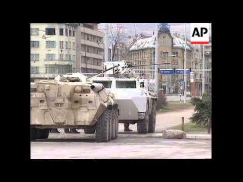 BOSNIA: SARAJEVO: SERB SNIPERS TARGET CIVILIANS