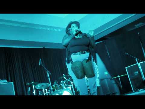 Jessica Jay Live Performance.