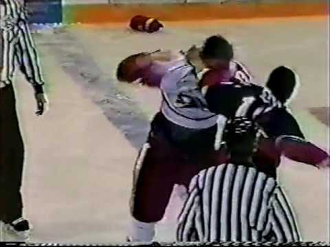 Ken Tasker vs Brad Essex