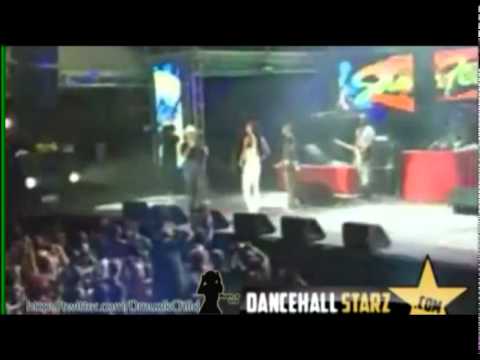 Clif Twang Performs at Reggae Sumfest Alongside Beenie Man (July 2011) Dancehallstarz.com