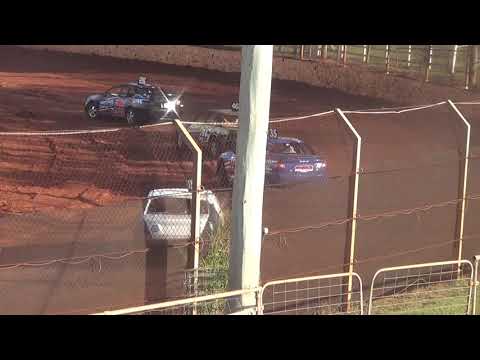 Production sedans heat 5 Maryborough Speedway Kurt Murdoch classic Jan 2 2021