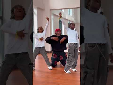 Demzy Baye, Biskit and Abigail dancing beautifully to this song in dwp academy
