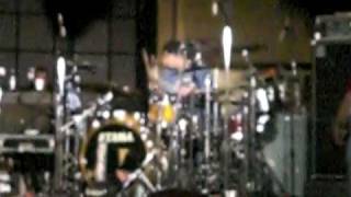 INCOGNITO LIVE@MEGA' Pescara 21.11.2008 - Pete Biggin - Solo batteria.MOV