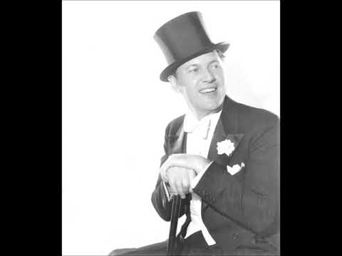 Phil Duey with Leo Reisman and His Orchestra – The Last Time I Saw Paris, 1940