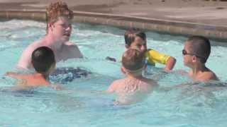 preview picture of video 'Summer Camp Swimming Program'