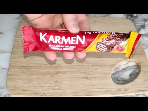 Karmen Çikolata Kaplamalı Fındıklı Gofret Yiyoruz !
