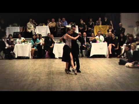  Andrea Misse  and  Javier Rodriguez  are  dancing  to  the  milonga  "  La Espuela  "