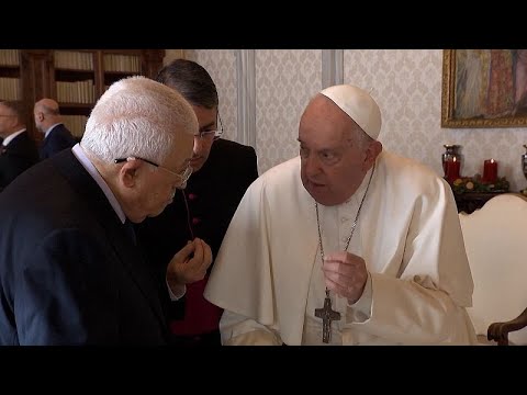 Pope Francis meets Abbas to discuss Gaza crisis