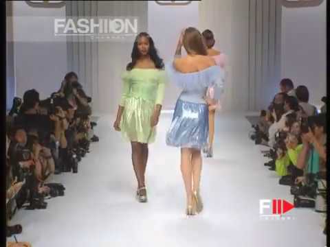 "Valentino" Spring Summer 1995 Paris 7 of 9 pret a porter woman by FashionChannel