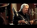Old Enough de The Raconteurs