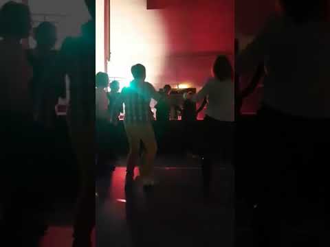 Même le cameraman se laisse endormir 😏