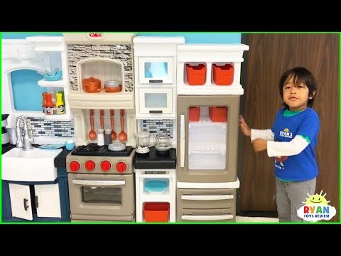Ryan Pretend Play with Kitchen Food Toy Cooking Playset!