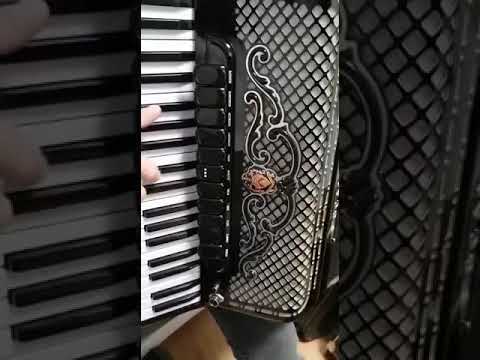 Scandalli Super 6 T 1975 godina