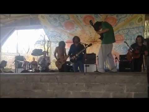 Gino Tunessi & La Banda del Ático - Careful With That Axe Eugene (Life Festival 2013)