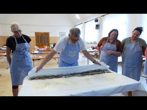 Tradiční tažený štrůdl rozvoněl Dvoranu ve Strání