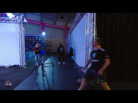 tabseN abusing the jump bug