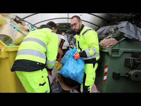 Tomašević s radnicima Čistoće skupljao otpad: Automobili mu trubili, a građani ga ispitivali