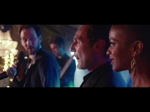 Праздничный переполох - Trailer