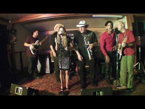 160720 - 3of3 - ThemChanges - PaddockLounge - SANY0464