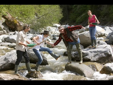 Goldwaschen in Disentis Sedrun