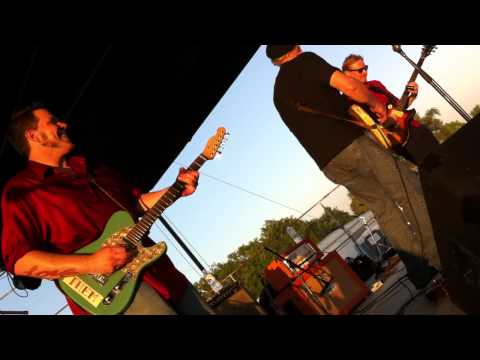 Earl and Them jam w Kris Lager at South Loup Blues 2011