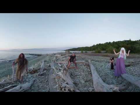 Who is kerli dating