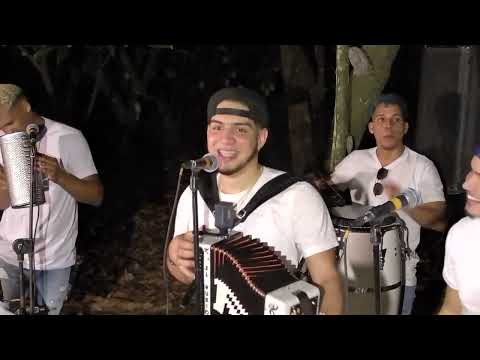 EL RUBIO ACORDEÓN - MÁS MAÍZ (EN VIVO)