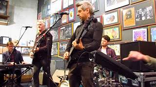 Mike Gordon Live at Twist and Shout "Stealing Jamaica"